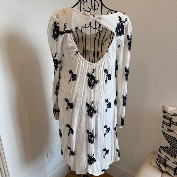 Free People Austin White Embroidered Floral Open Back Tunic Mini Dress - Picture 5 of 11